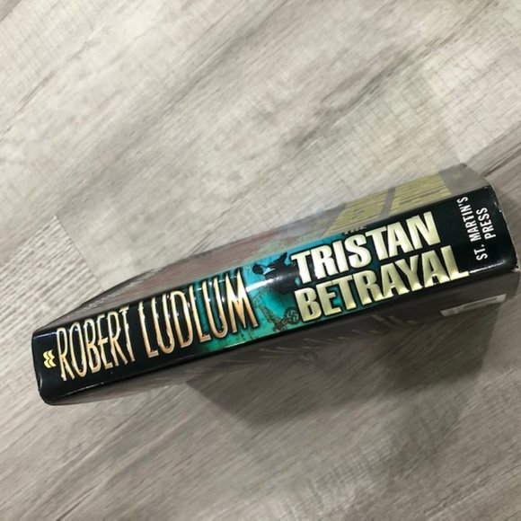 Novel Robert Ludlum Hardcover The Tristan Betrayal - Picture 4 of 12